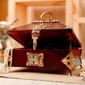 Nettur Petti | Handpainted Ornament Box